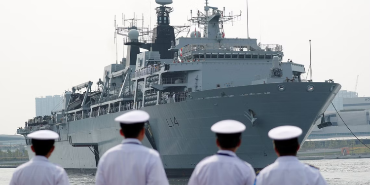 تحقيــق في “البحرية البريطانية” إثر اتهامات بالتحرش الجنسي في الغواصات