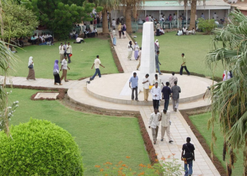 جامعة (وهميــــة) خرجت آلاف الطلاب بشهادات مزورة بالسودان
