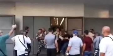 استمرار مسلسـل اقتحام المصارف في لبنان