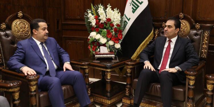 المندلاوي ومحمد السوداني  يجتمعان قبل انعقاد جلسة البرلمان المخصصة لانتخاب الرئيس￼