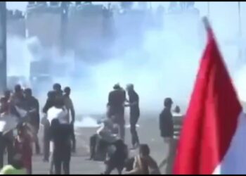 رصد حالات اختناق لعدد من المتظاهرين والصحفيين على جسر الجمهورية ببغداد