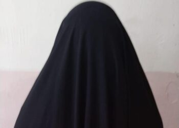 القبض على امرأة عراقية قتلت زوجها بـ(مطرقة و بلوكة) أثناء نومه