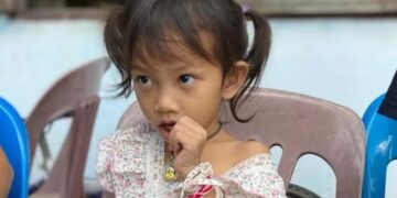 النوم ينقذ طفلة من (مذبحة تايلاند)