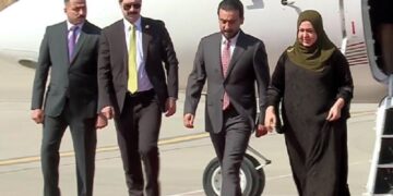 الحلبوسي يصل إلى اربيل مع وفد يضم السوداني والفياض