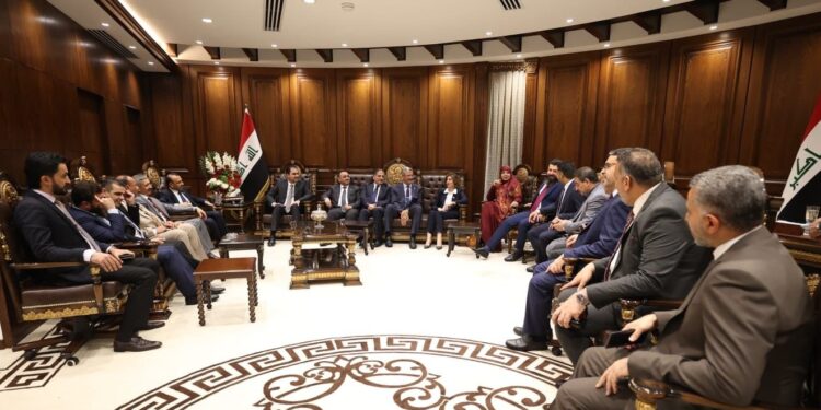 المندلاوي يستقبـــل مرشحي الكابينة الوزارية