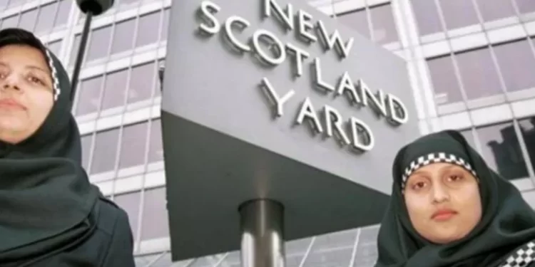 محكمة أوروبية عليا تقر حظرا على ارتداء الحجاب في العمل