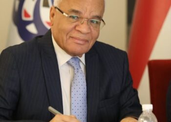 اعادة سعر صرف الدينار  الى السعر السابق  كارثة اقتصادية وخطا اقتصادي ستراتيجي