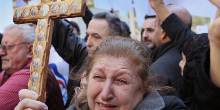 120 أُسرة مسيحية مهددة بالطرد من بغداد  بمهلة لا تتعدى (2 شهر).. ورجال دين يناشدون