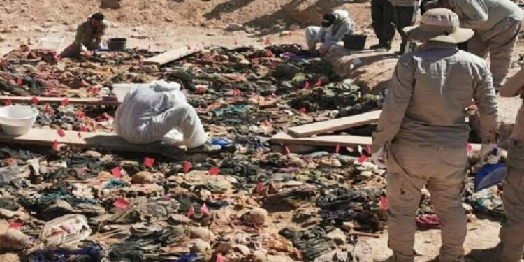 فريق تحقيق دولي على الخط مع حراك رسمي لفتح مقابر جماعية في 3 محافظات