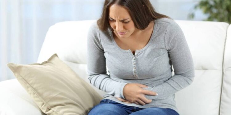 القولون العصبي ,, لماذا يشكل خطراً أكبر على النساء مقارنةً بالرجال؟