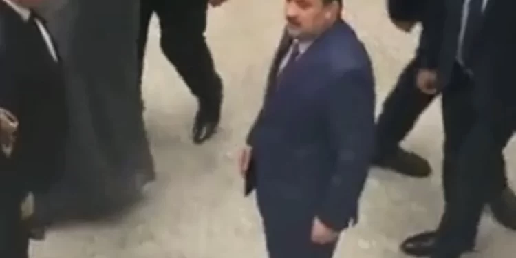 السوداني يصل إلى مبنى البرلمان العراقي