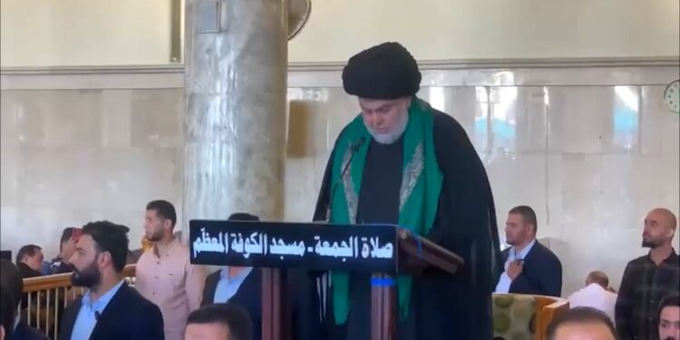 باحث يحلل خطوات الصدر بعد ظهوره الأخير في مسجد الكوفة