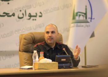 محافظ النجف يعلن إكمال الإجراءات المتعلقة بتثبيت العقود