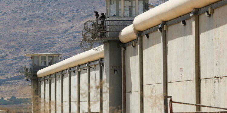 ربع المجندات يتعرضن للتحرش الجنسي “أو ما هو أسوأ” ,, حسب تقرير إسرائيلي