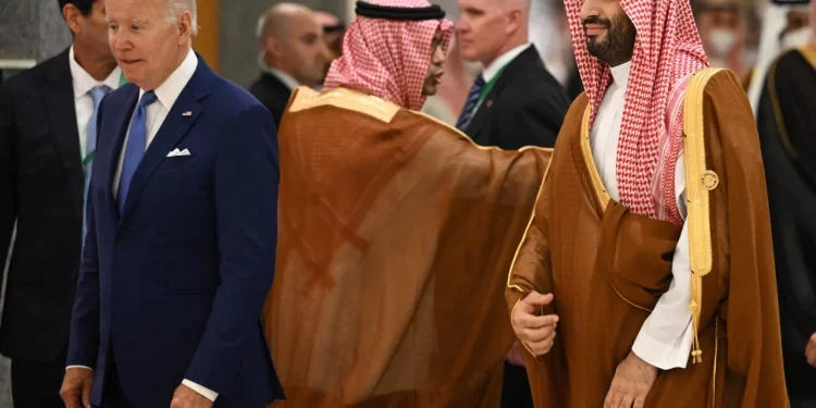 الإدارة الأمريكية توضــــح سبب منح محمد بن سلمان حصانة قانونية