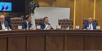لجنة الاقاليم والمحافظات تؤكد على الرقابة على المحافظين عبر نواب المحافظات