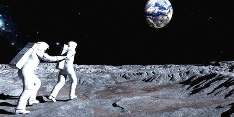 ناسا تكشف موعد العيش على القمر