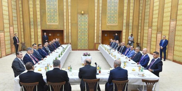 وزير الخارجية .. الدبلوماسية الاقتصادية ستكون السبيل النافذ