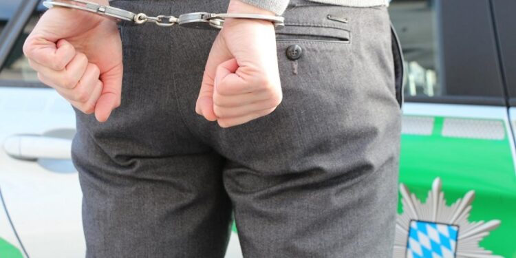 القبض على مليونير صيني قتل رجلا واختفى حوالي 30 سنة