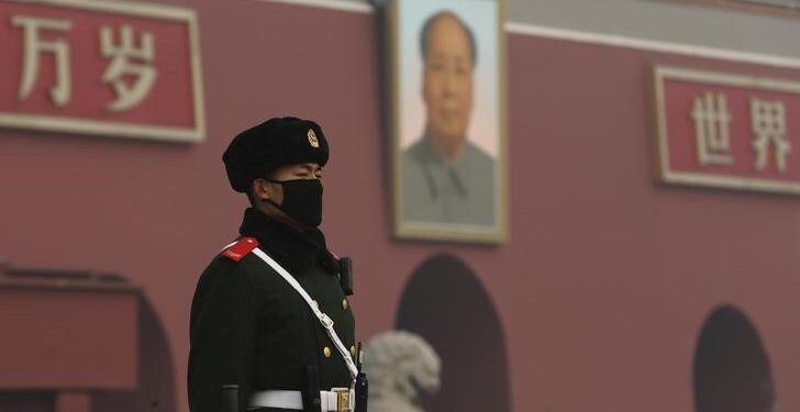 اغلاق أكبر مدينة بالعالم لصناعة ألايفون في الصين ,, لمواجهة كورونا