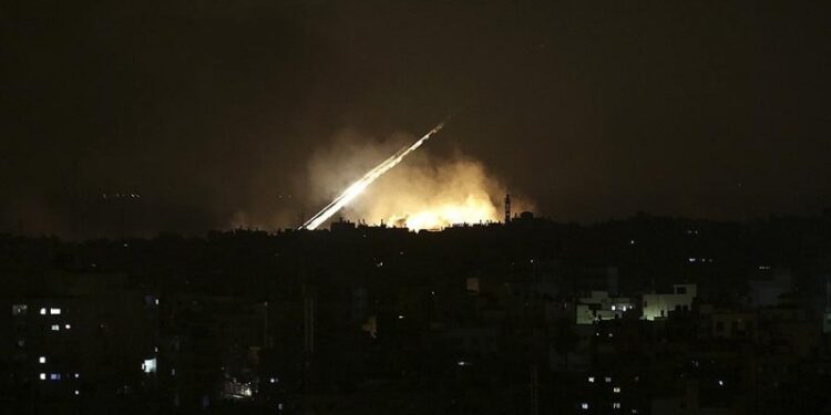 صواريخ إسرائيلية تستهدف مناطق في سوريا