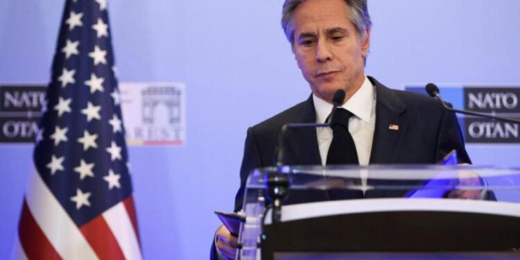 بلينكن ينـــدد بضربات روسيا على الشعب الأوكراني