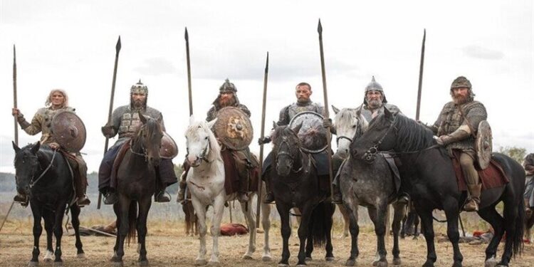 فيلم تاريخي يتصدر قائمة إيرادات شباك التذاكر في روسيا