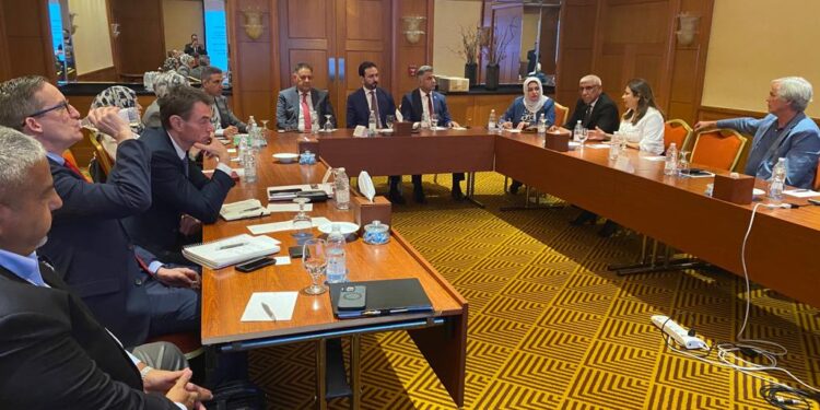 الوكيل الاقتصادي يترأس وفداً للمشاركة في ندوة مؤسسة القمح الامريكي (USW) في دبي