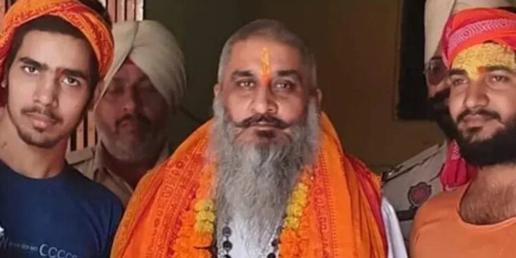 مقتل زعيم هندوسي متطرف بالرصاص