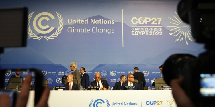 مؤتمر المناخ يبحث (تعويض الفقراء)