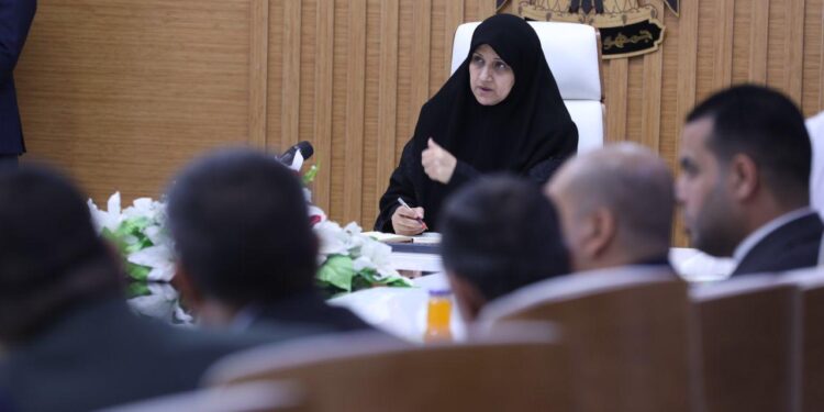 وزيرة الاتصالات تتبنى مشروع انشاء نظام مروري متكامل