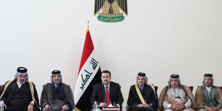 السوداني يستقبل عدداً من الوجهاء وشيوخ العشائر