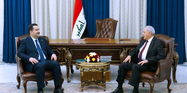 رئيسا الجمهورية والوزراء يبحثان نتائج مشاركة العراق بقمتي الجزائر وشرم الشيخ