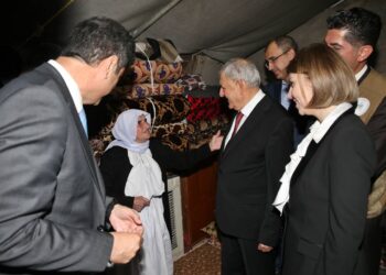 رئيس الجمهورية يزور مخيم شاريا للنازحين في دهوك