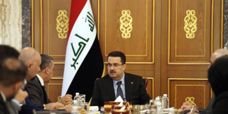 السوداني يبحث مع محافظ بغداد نقص الخدمات ومعالجة المشاريع المتلكئة