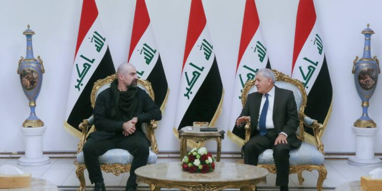رئيس الجمهورية يستقبل رئيس الاتحاد الوطني الكردستاني