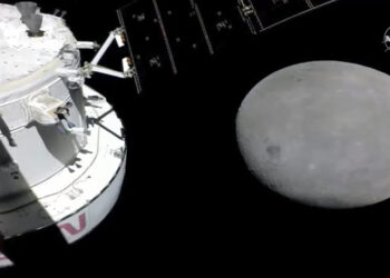 أوريون الأميركية قرب سطح القمر .. بعد 50 عاما