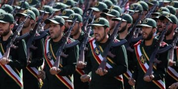 مقتل عنصر من الحرس الثوري الإيراني في أصفهان