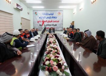 السوداني يزور محافظة الديوانية و يعلن بدء العمل بمشروع توسعة مصفى الشنافية