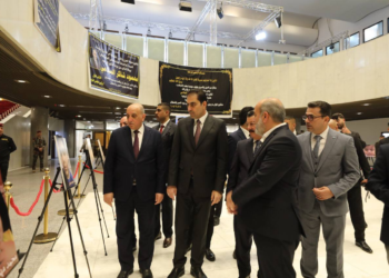 المندلاوي يفتتح معرض استذكاري الذي إقامته كتلة الآمال الوطنية لحادثة تسمم عائلة النائب ياسر الحسيني