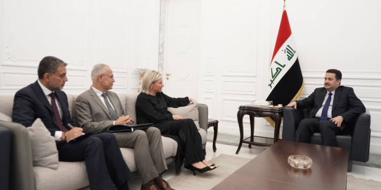 السوداني يستقبل بلاسخارت