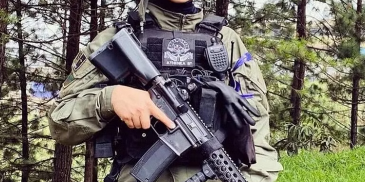 تعرّف على “أجمل شرطية في العالم”