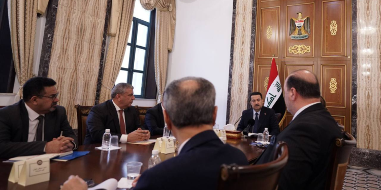 السوداني يعلن الشروع بتأسيس اللجنة العليا للتنسيق بين مجلس الوزراء والاتحادات والنقابات