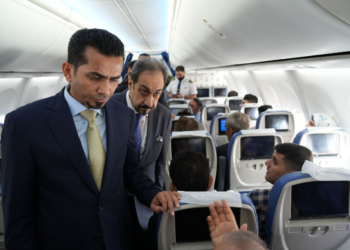 جولة ميدانية لوزير النقل على تنفيذ رحلات الناقل الوطني