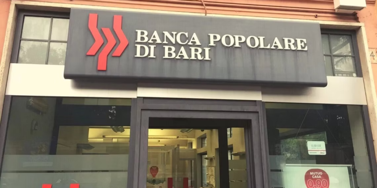 مصادرة مجموعة أثرية قيمة مخبأة بمقر بنك في ايطاليا