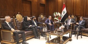 المندلاوي يستقبل وفد من مجلس الشورى الايراني للبحث بتفعيل مذكرة التفاهم بين الطرفين