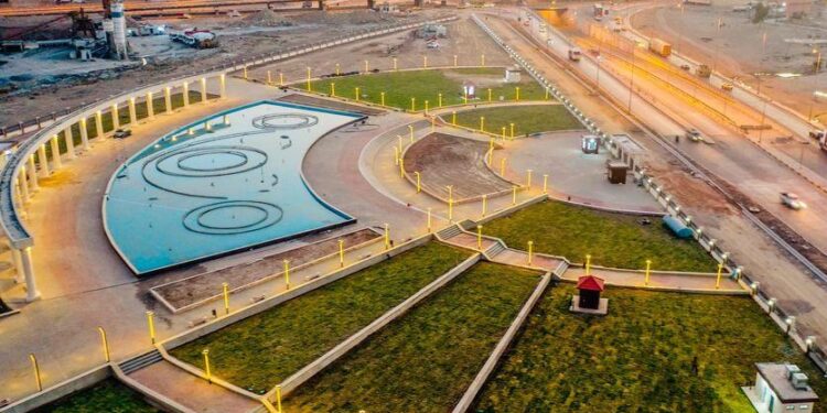 بارك النافورة الراقصة بحلته الجديدة في أيمن الموصل