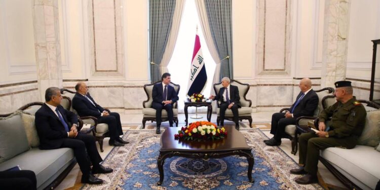 رئيـــس الجمهورية يلتقي نيجيرفان بارزاني