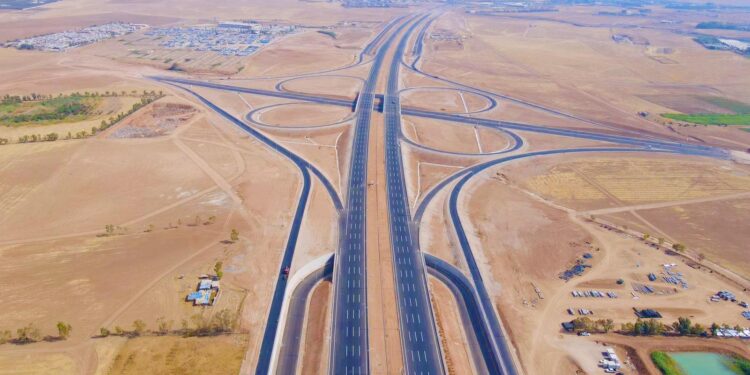 افتتاح جانب من الطريق 150 م في أربيل