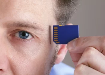 العالم الإسباني الذي أراد السيطرة على العقل البشري “زَرع شرائح إلكترونية في الدماغ”